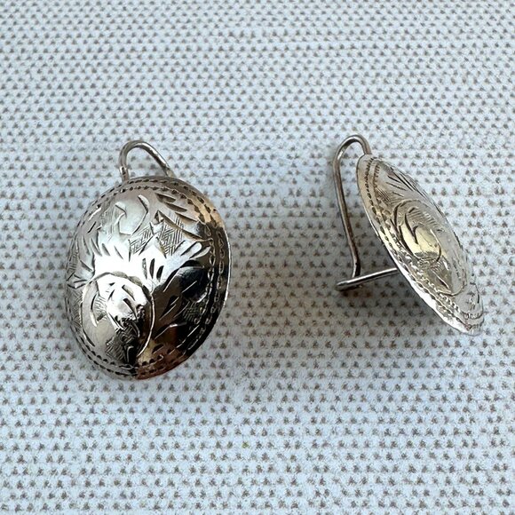 Sterling Silver Engraved Disc Earrings With Leaf Design 1" Drop Pierced Ears - Picture 5 of 9